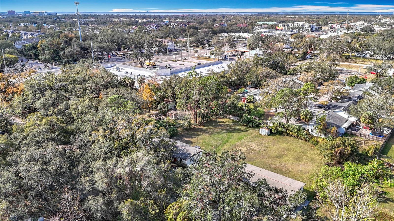 5512 DANIELS RD, TAMPA, FL, 33634
