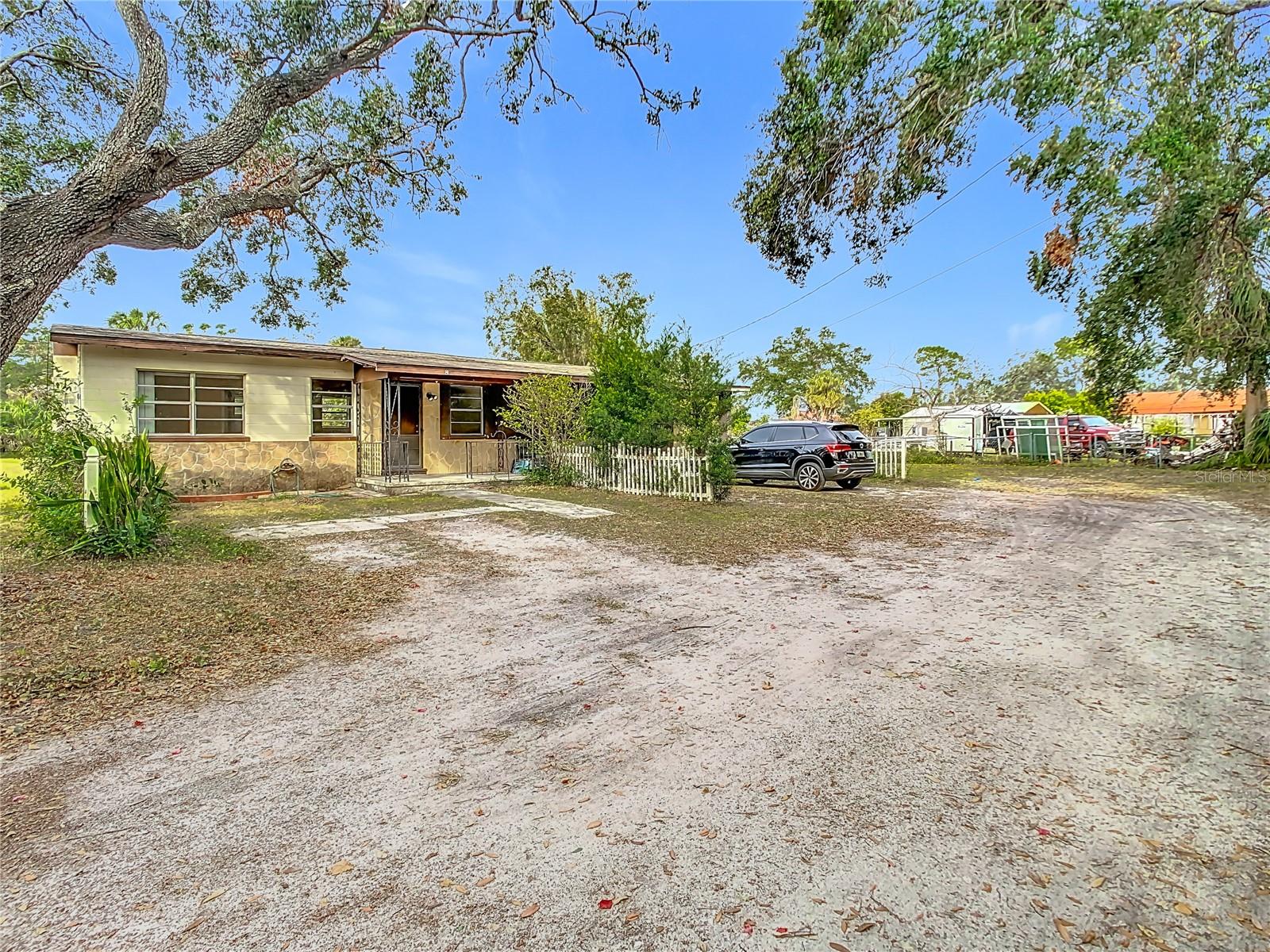 5512 DANIELS RD, TAMPA, FL, 33634