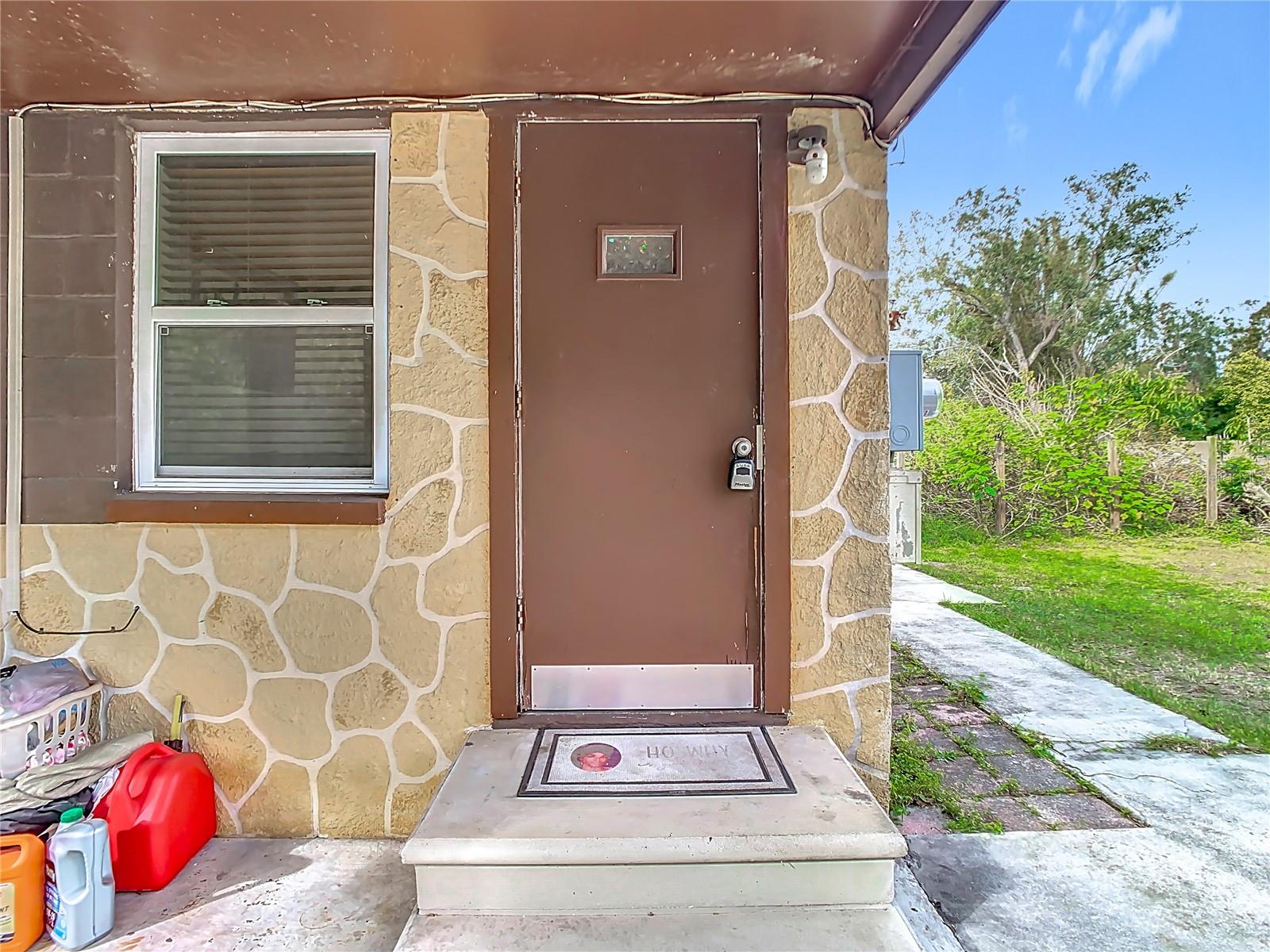5512 DANIELS RD, TAMPA, FL, 33634