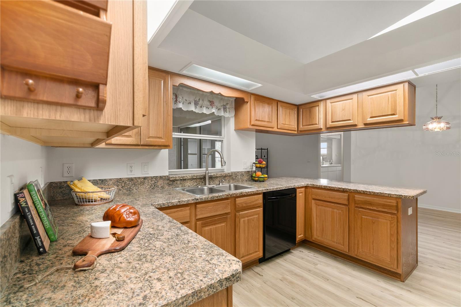 21721 LOCH HAVEN PASS, LEESBURG, FL, 34748