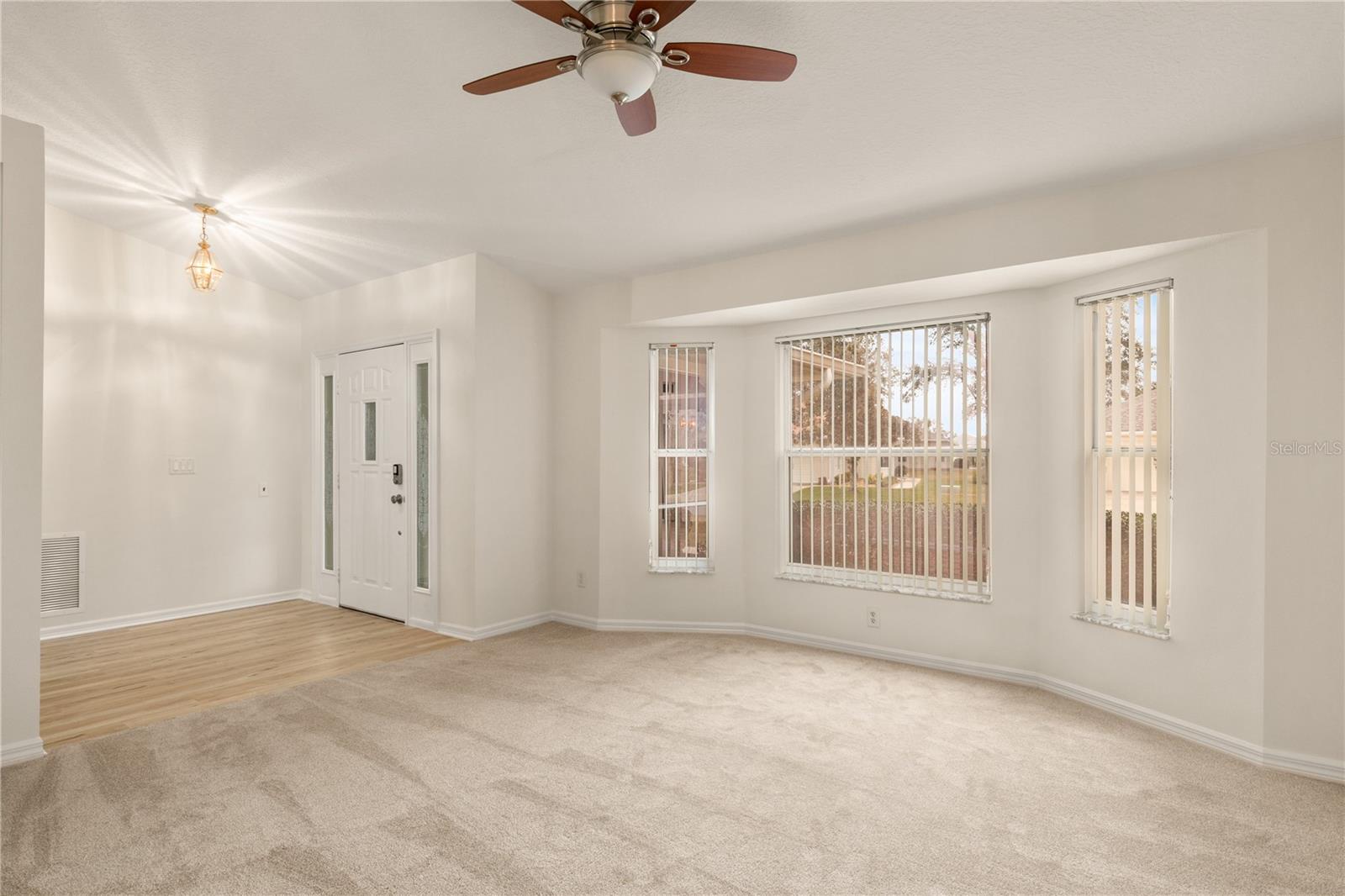 21721 LOCH HAVEN PASS, LEESBURG, FL, 34748