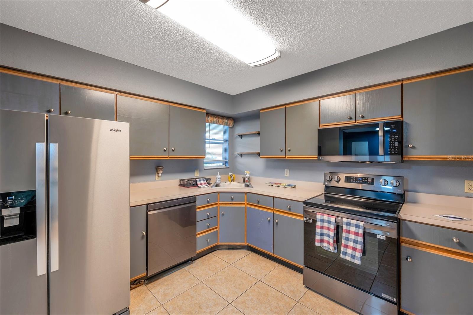 5567 SEA FOREST DR #320, NEW PORT RICHEY, FL, 34652