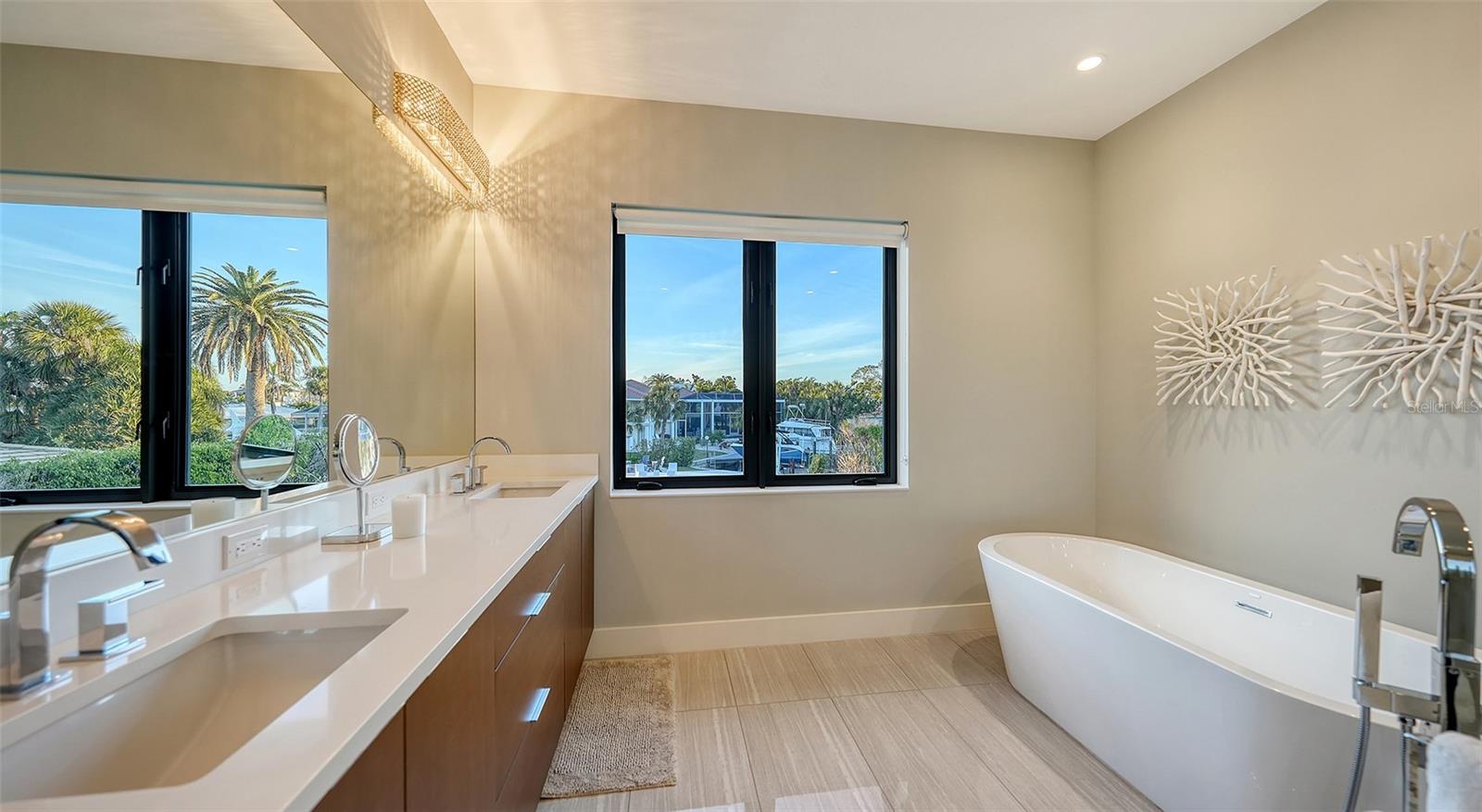 501 OUTRIGGER LN, LONGBOAT KEY, FL, 34228