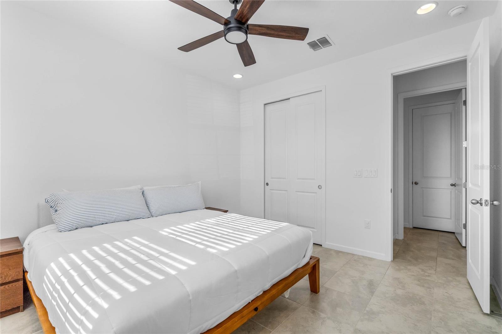 15005 LAKE BESSIE LOOP, WINTER GARDEN, FL, 34787