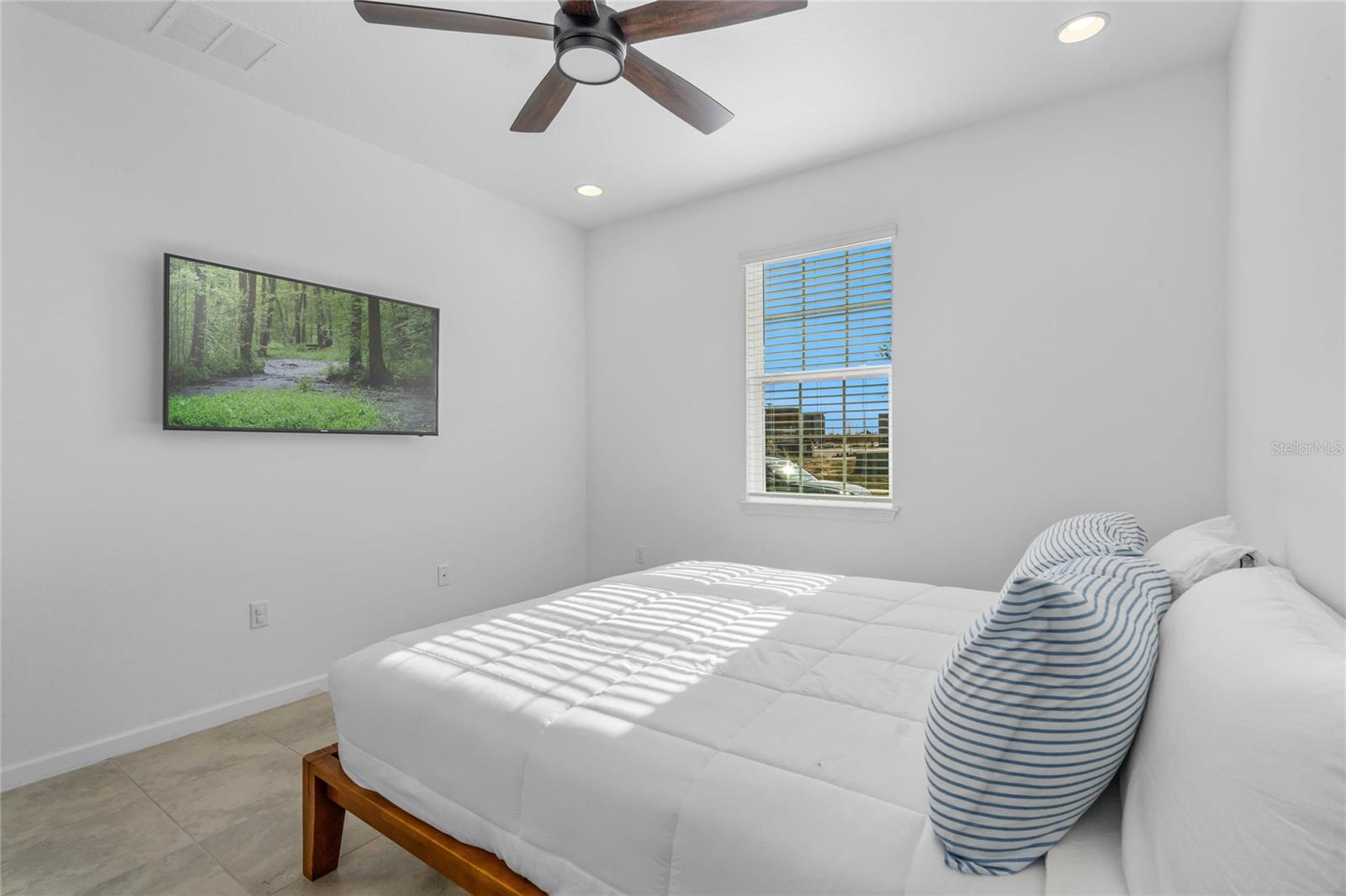 15005 LAKE BESSIE LOOP, WINTER GARDEN, FL, 34787