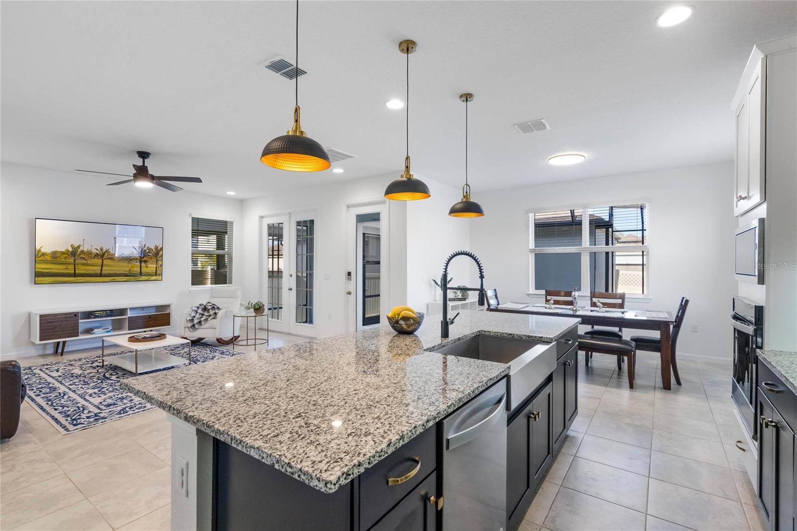 15005 LAKE BESSIE LOOP, WINTER GARDEN, FL, 34787