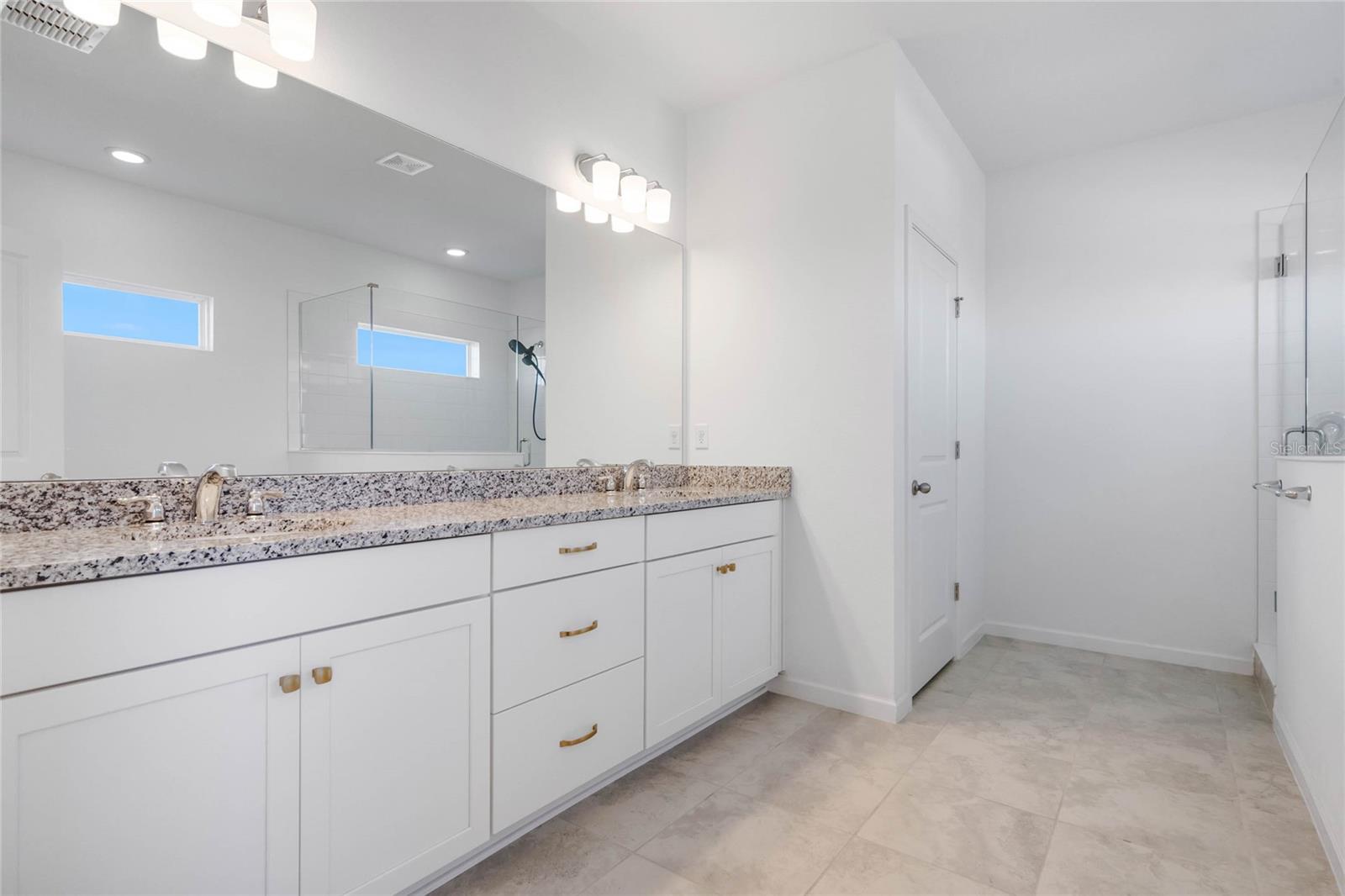 15005 LAKE BESSIE LOOP, WINTER GARDEN, FL, 34787