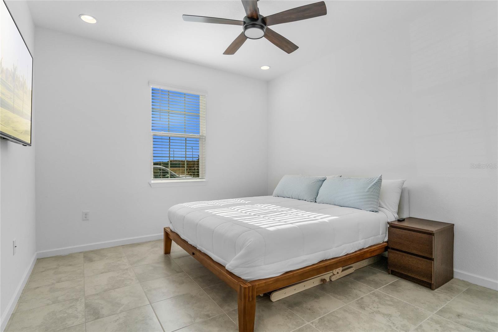 15005 LAKE BESSIE LOOP, WINTER GARDEN, FL, 34787