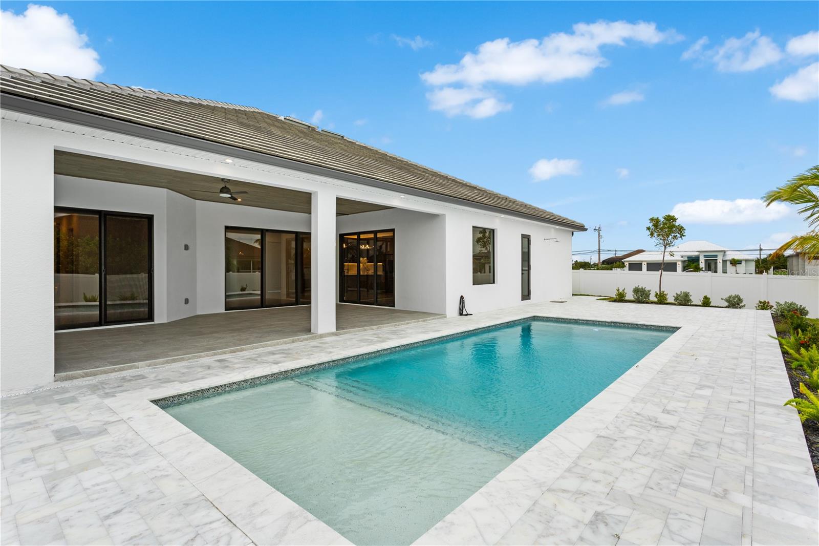 5 SW 37TH AVE, CAPE CORAL, FL, 33991