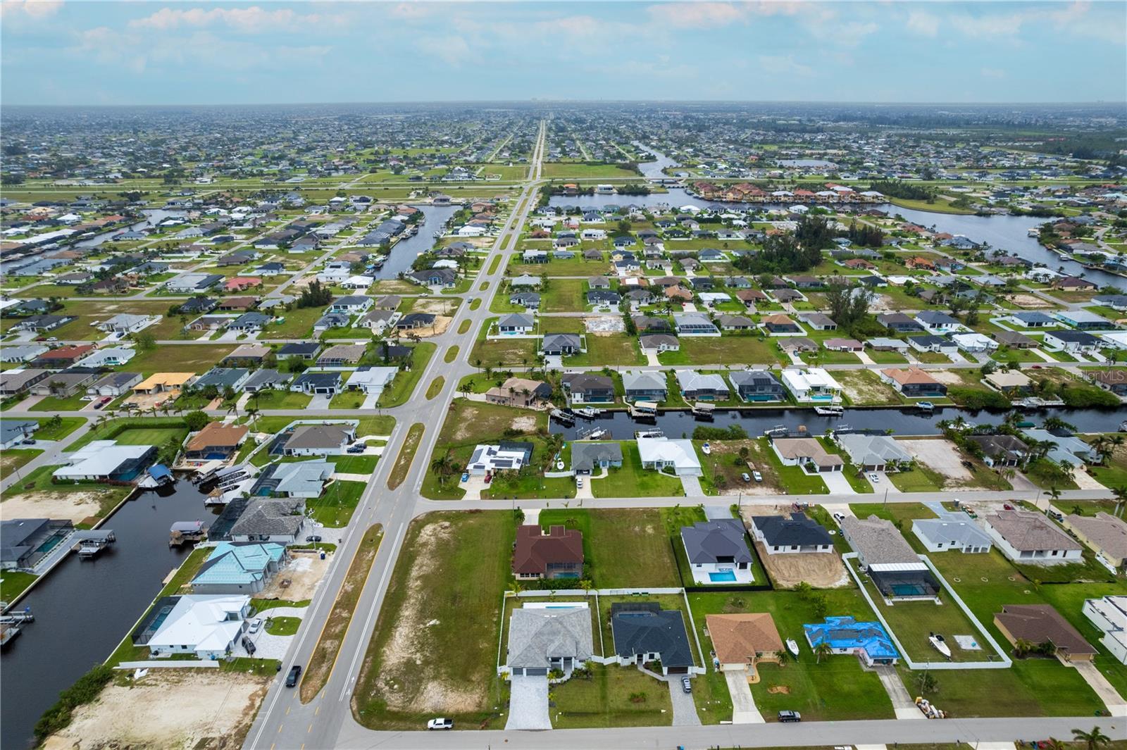 5 SW 37TH AVE, CAPE CORAL, FL, 33991