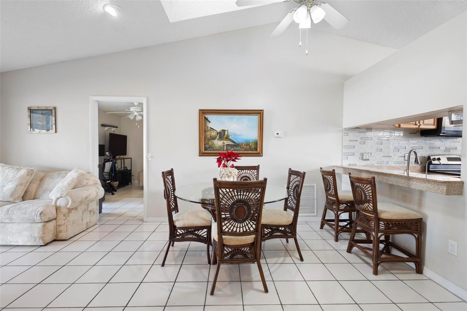 2567 ACADEMY AVE, DELTONA, FL, 32738