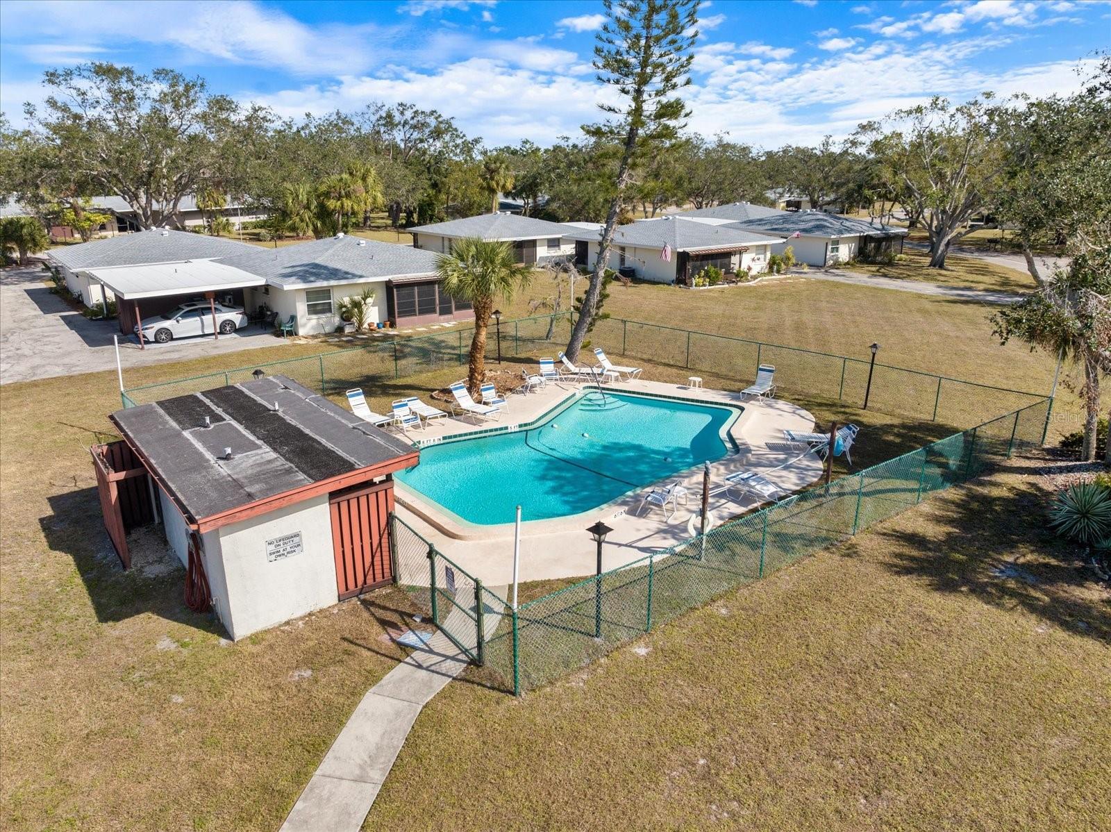 3250 RAMBLEWOOD CIR, SARASOTA, FL, 34237