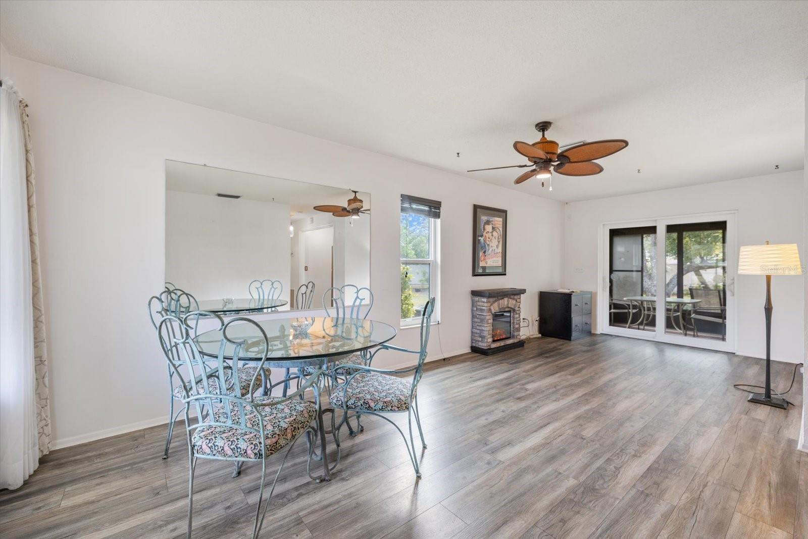 3250 RAMBLEWOOD CIR, SARASOTA, FL, 34237