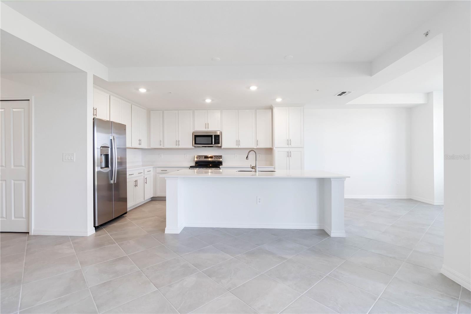 17565 OPAL SAND DR #207, VENICE, FL, 34293