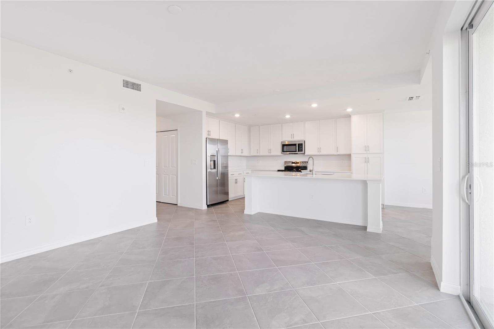 17565 OPAL SAND DR #207, VENICE, FL, 34293