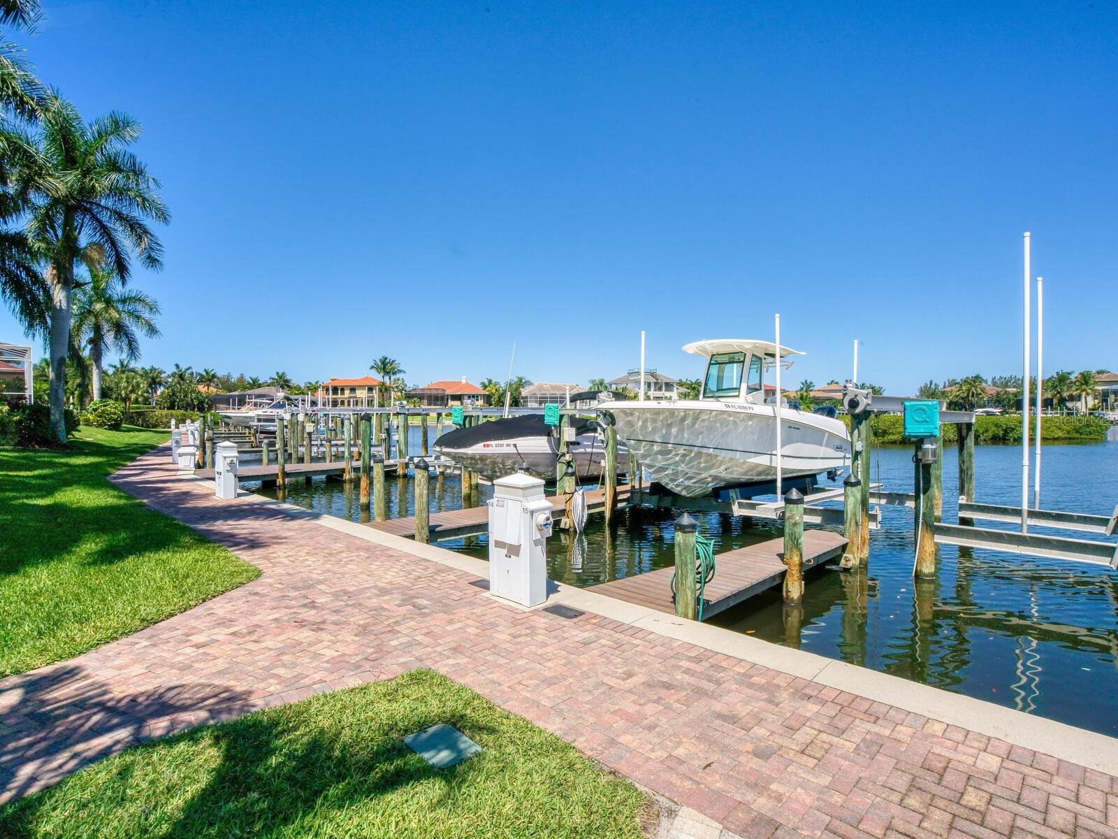 12317 BAYPOINTE TER, CORTEZ, FL, 34215