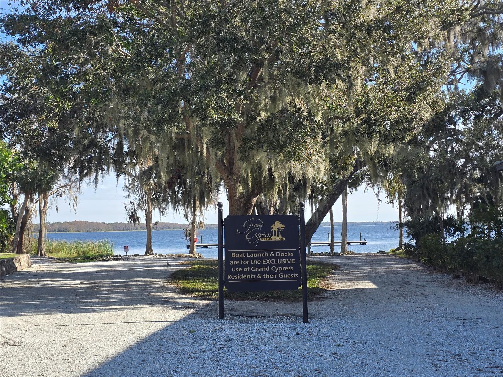 2607 GRAND LAKESIDE DR, PALM HARBOR, FL, 34684