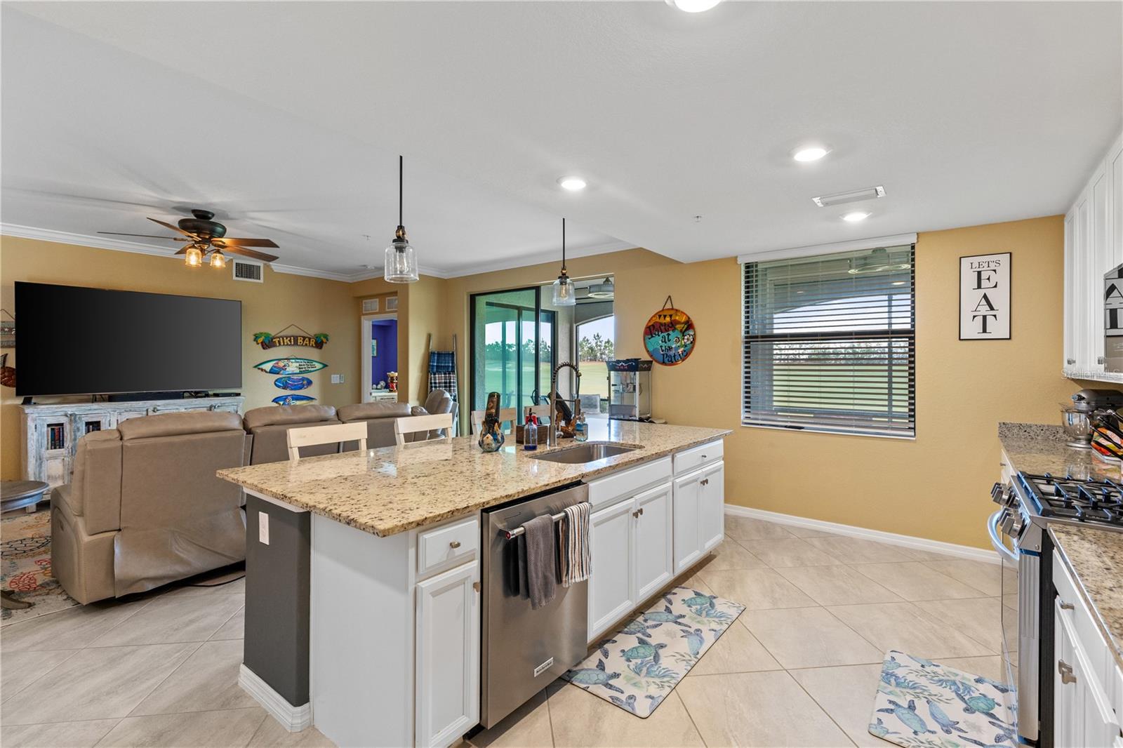 6065 WORSHAM LN #104, BRADENTON, FL, 34211