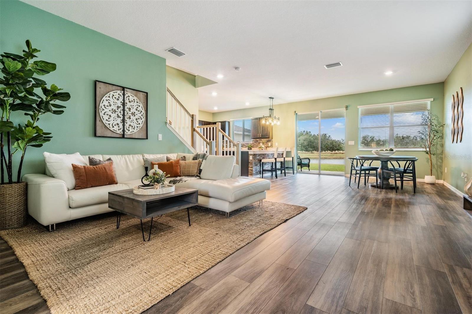 7423 NORTHERN LIGHTS DR, GIBSONTON, FL, 33534