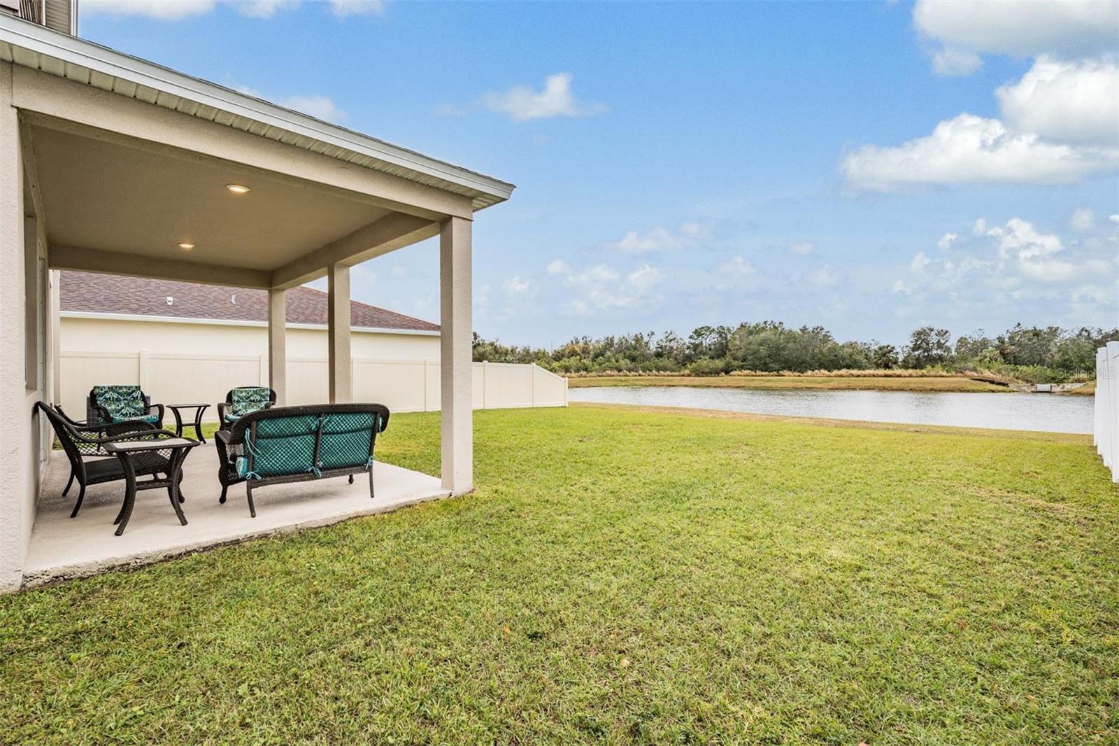 7423 NORTHERN LIGHTS DR, GIBSONTON, FL, 33534