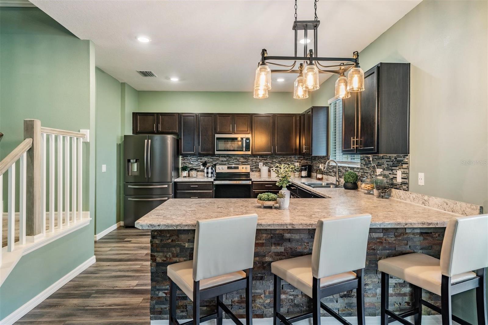 7423 NORTHERN LIGHTS DR, GIBSONTON, FL, 33534