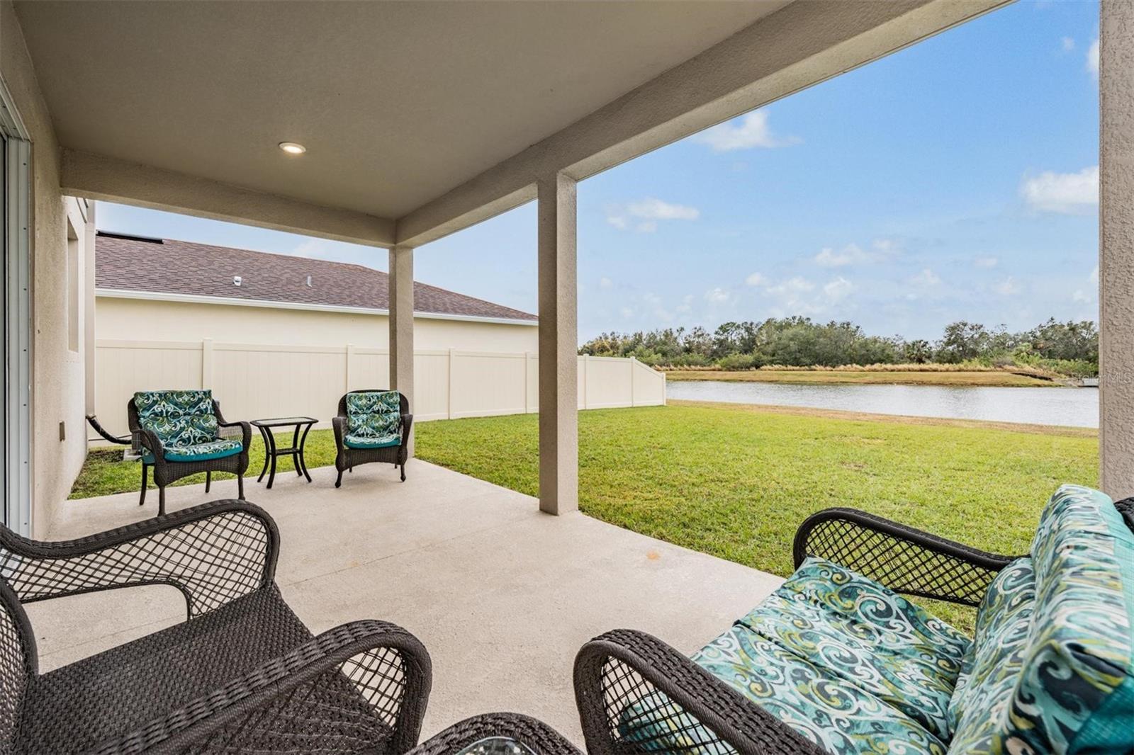 7423 NORTHERN LIGHTS DR, GIBSONTON, FL, 33534