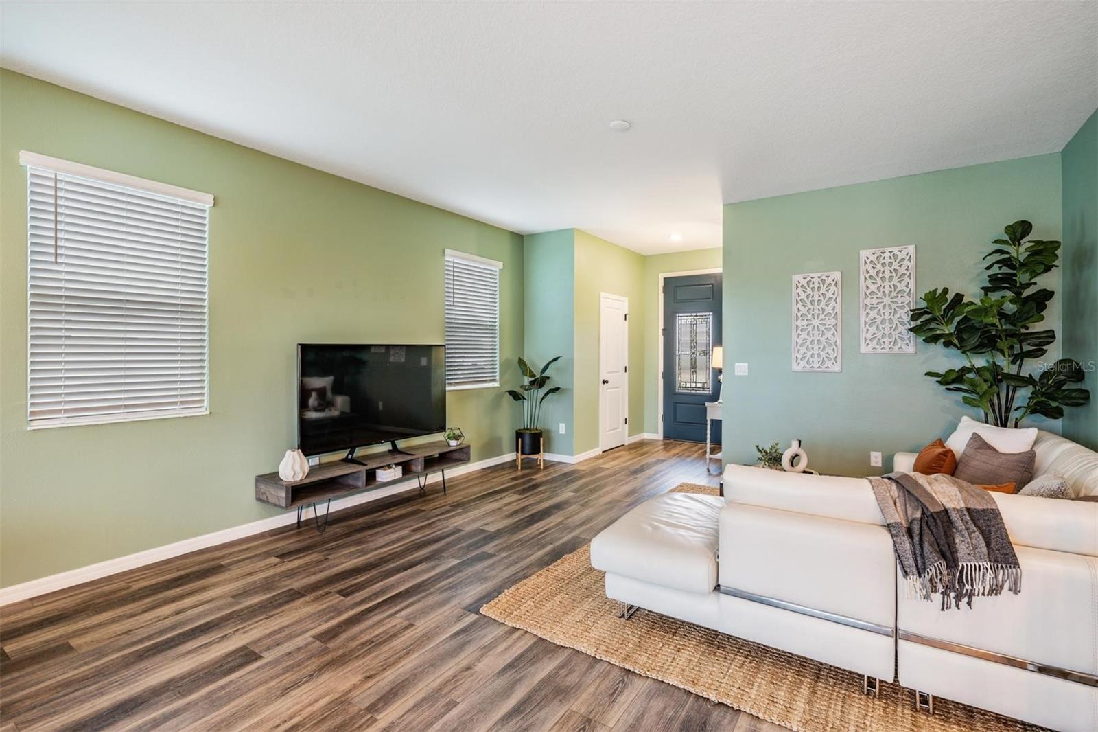 7423 NORTHERN LIGHTS DR, GIBSONTON, FL, 33534