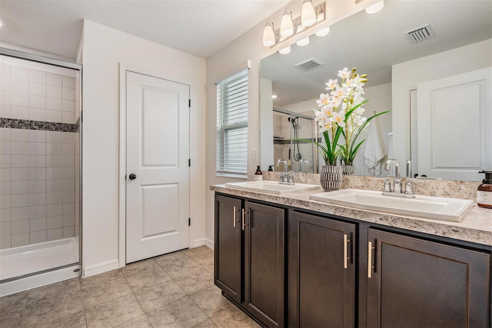 7423 NORTHERN LIGHTS DR, GIBSONTON, FL, 33534