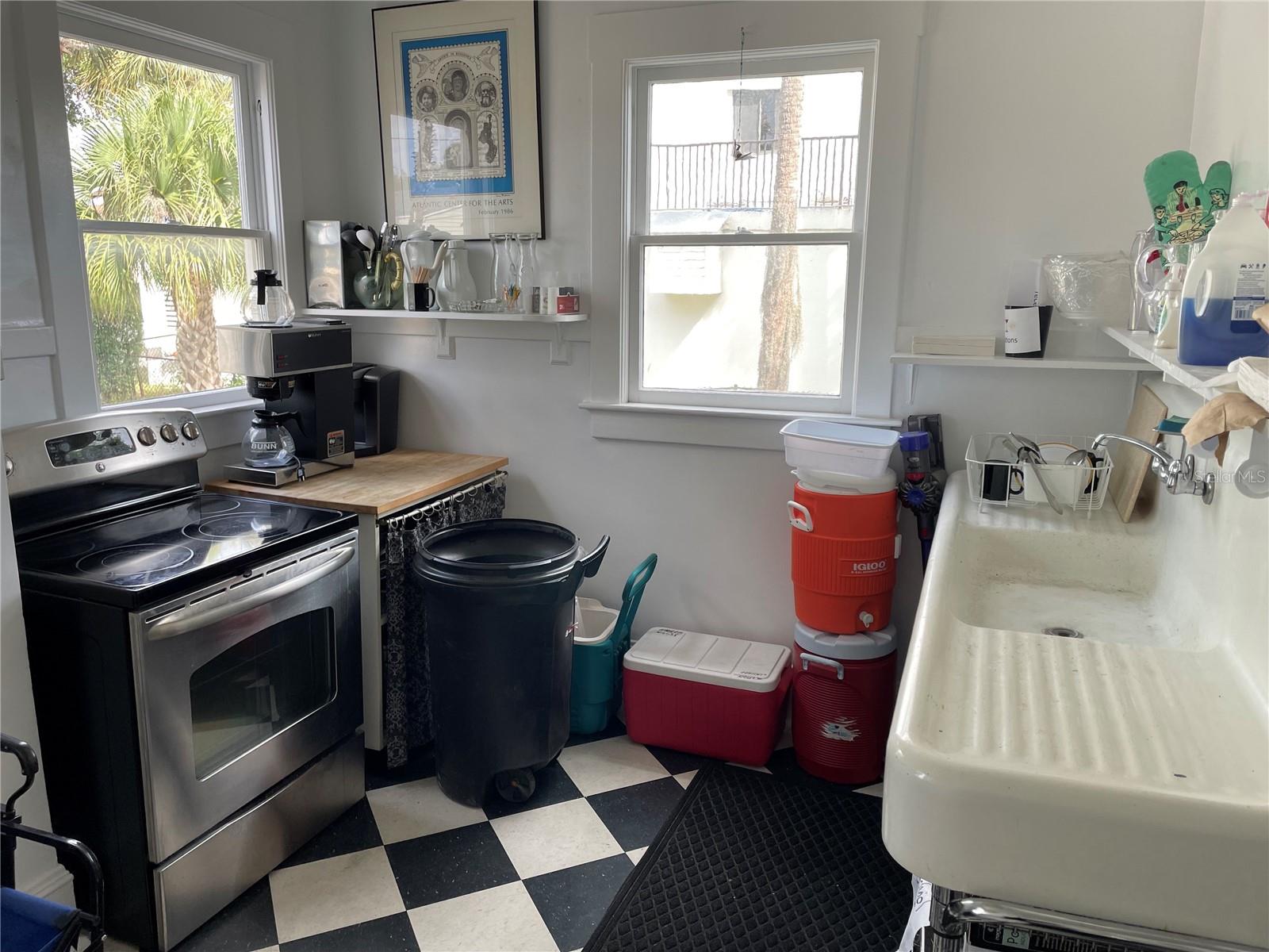 214 S RIVERSIDE DR, NEW SMYRNA BEACH, FL, 32168