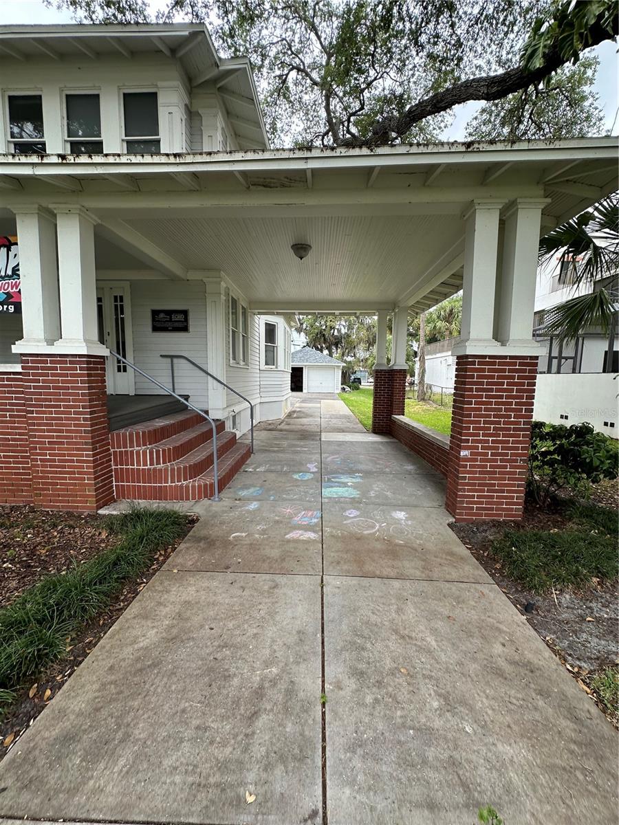214 S RIVERSIDE DR, NEW SMYRNA BEACH, FL, 32168