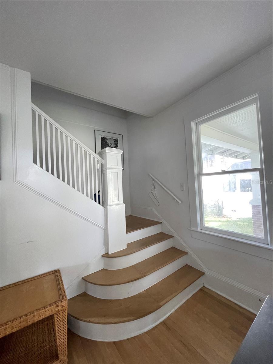 214 S RIVERSIDE DR, NEW SMYRNA BEACH, FL, 32168