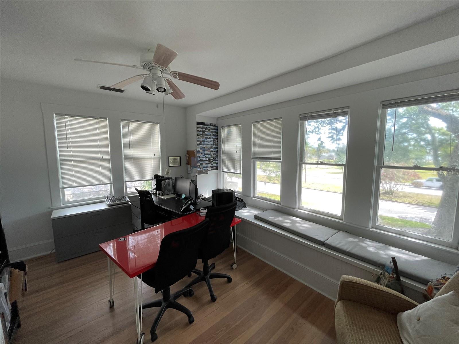 214 S RIVERSIDE DR, NEW SMYRNA BEACH, FL, 32168