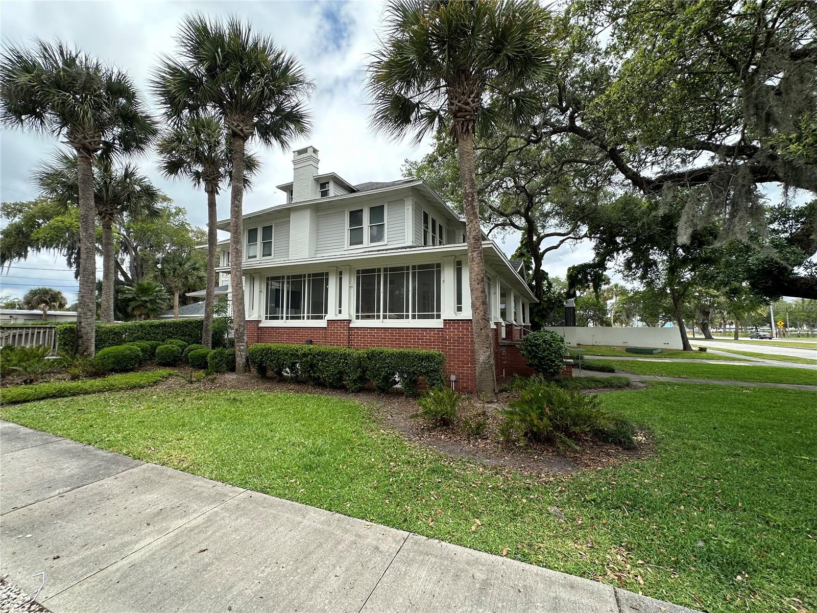 214 S RIVERSIDE DR, NEW SMYRNA BEACH, FL, 32168
