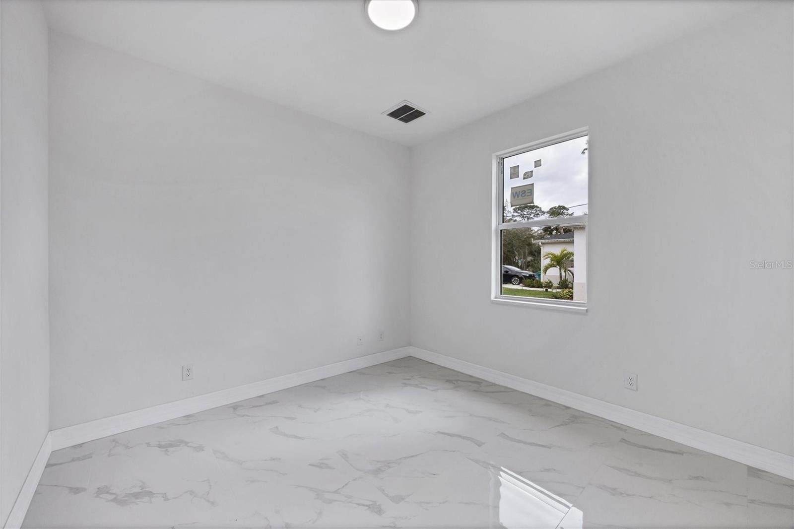 99 SUNDIET ST, PORT CHARLOTTE, FL, 33954