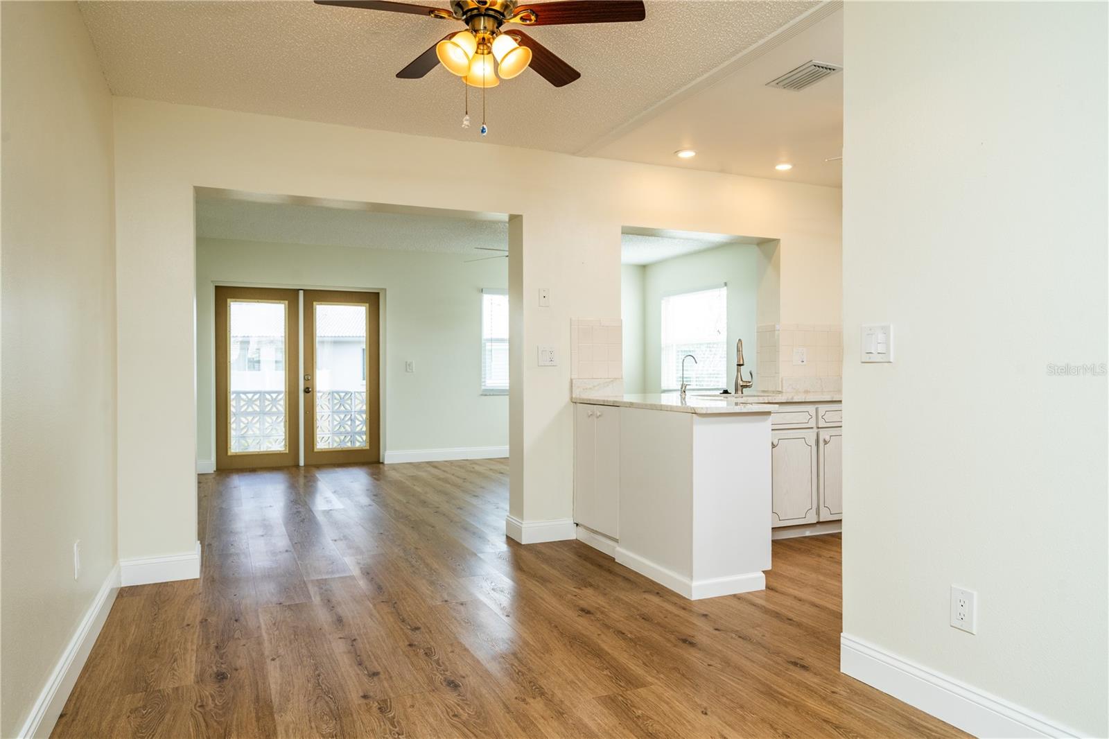 9205 40TH WAY N #5, PINELLAS PARK, FL, 33782