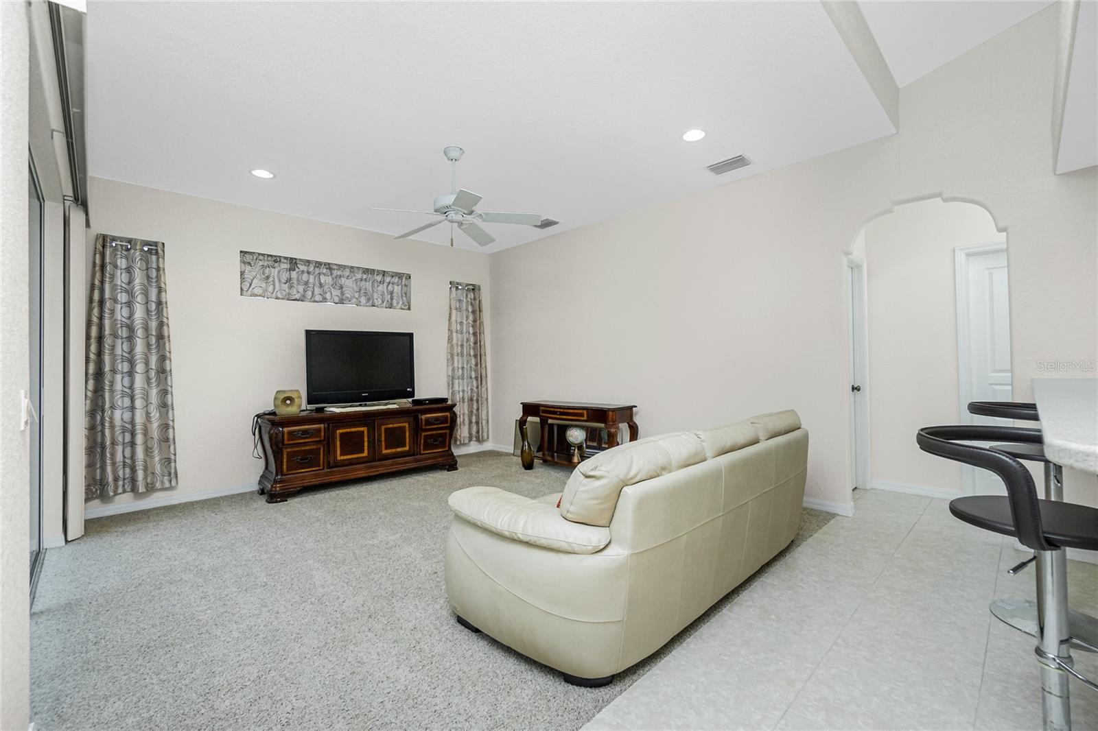 437 LOVELAND BLVD, PORT CHARLOTTE, FL, 33954
