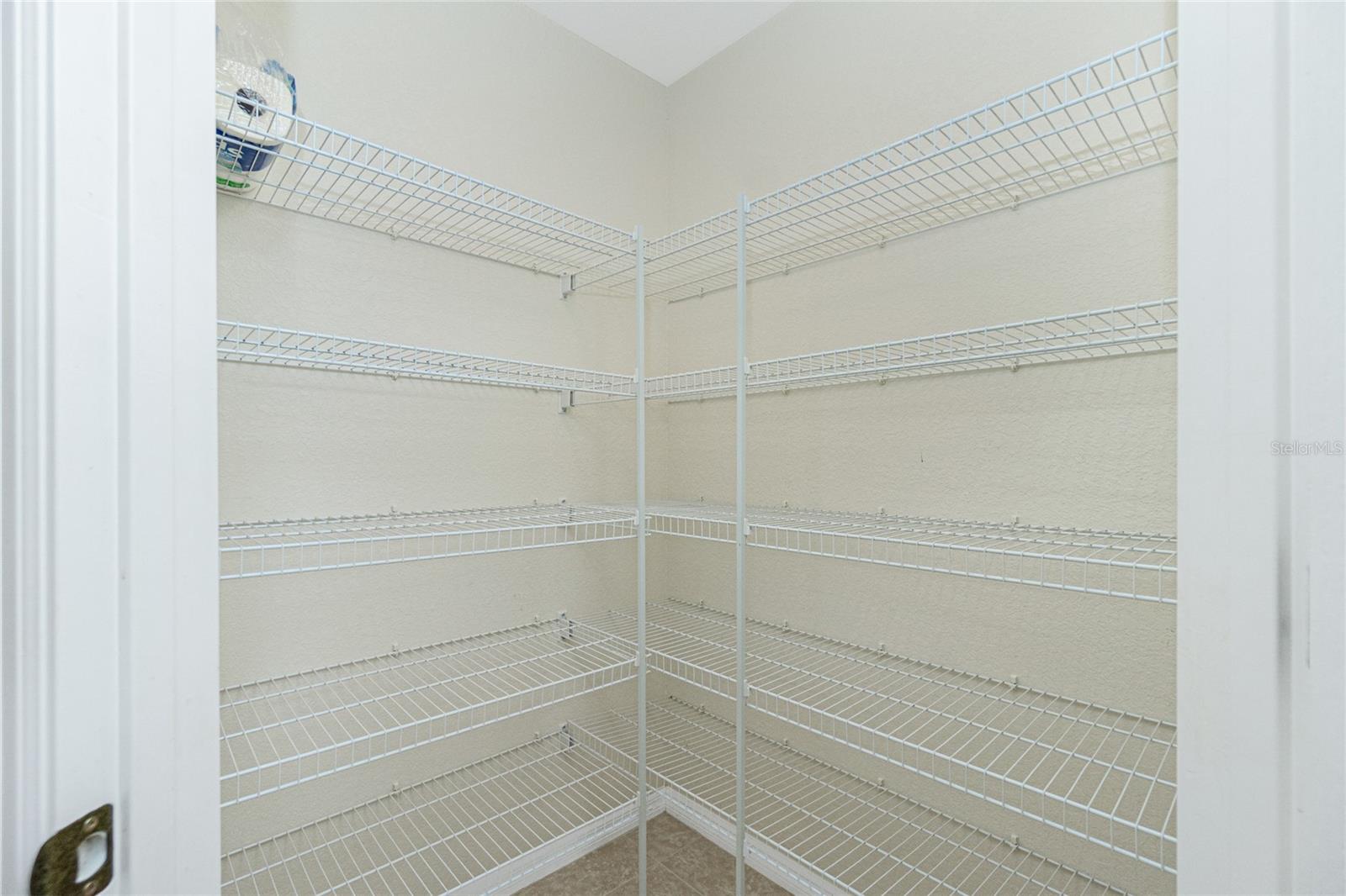 437 LOVELAND BLVD, PORT CHARLOTTE, FL, 33954