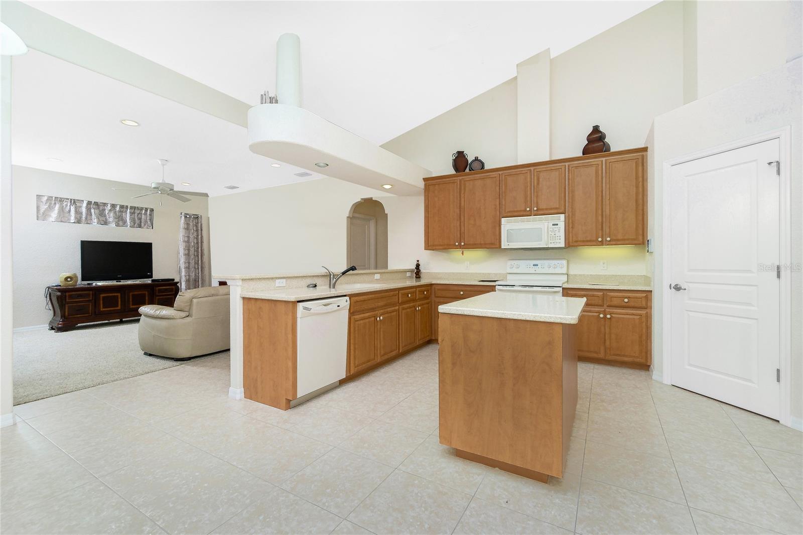 437 LOVELAND BLVD, PORT CHARLOTTE, FL, 33954
