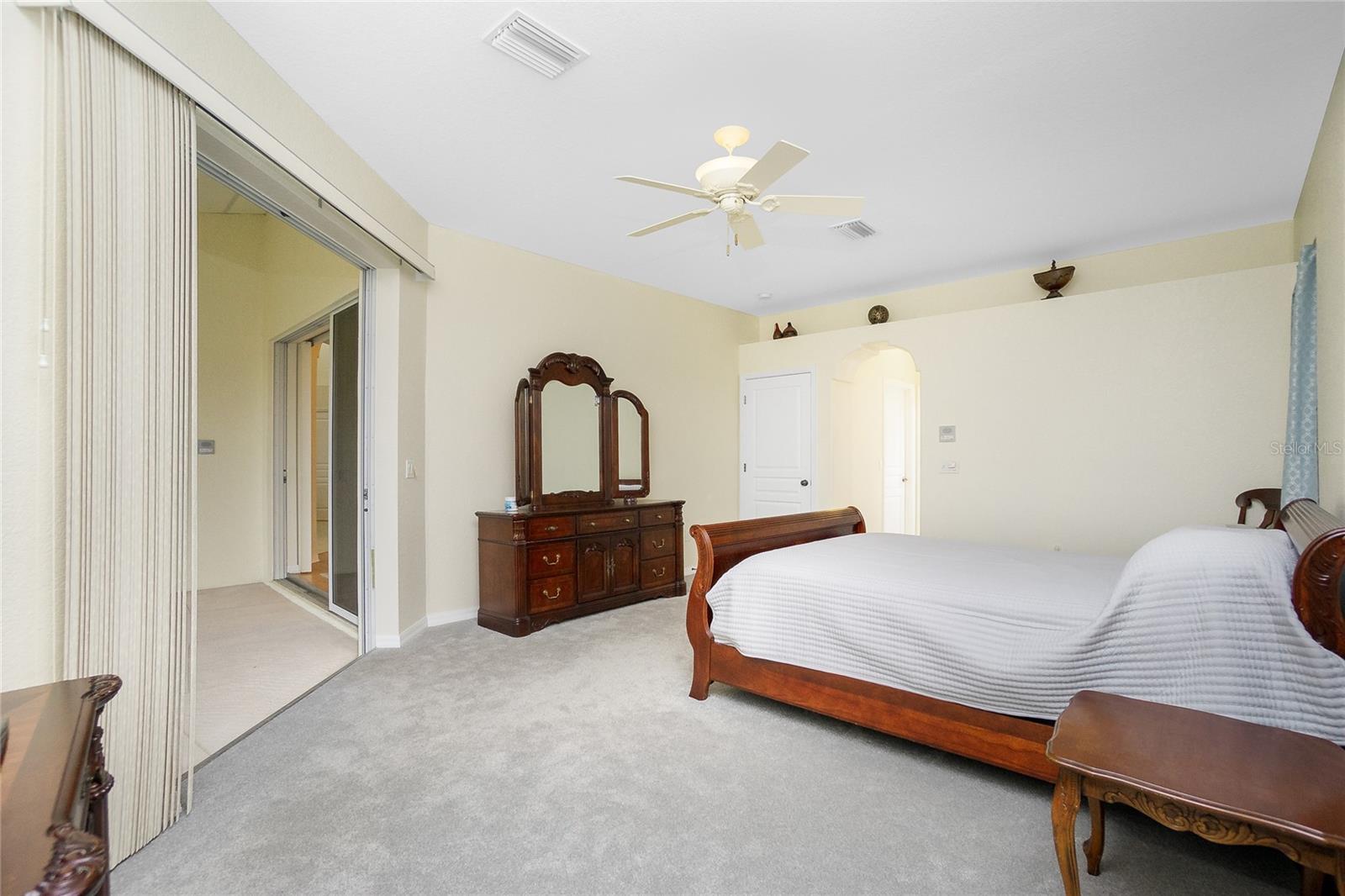 437 LOVELAND BLVD, PORT CHARLOTTE, FL, 33954