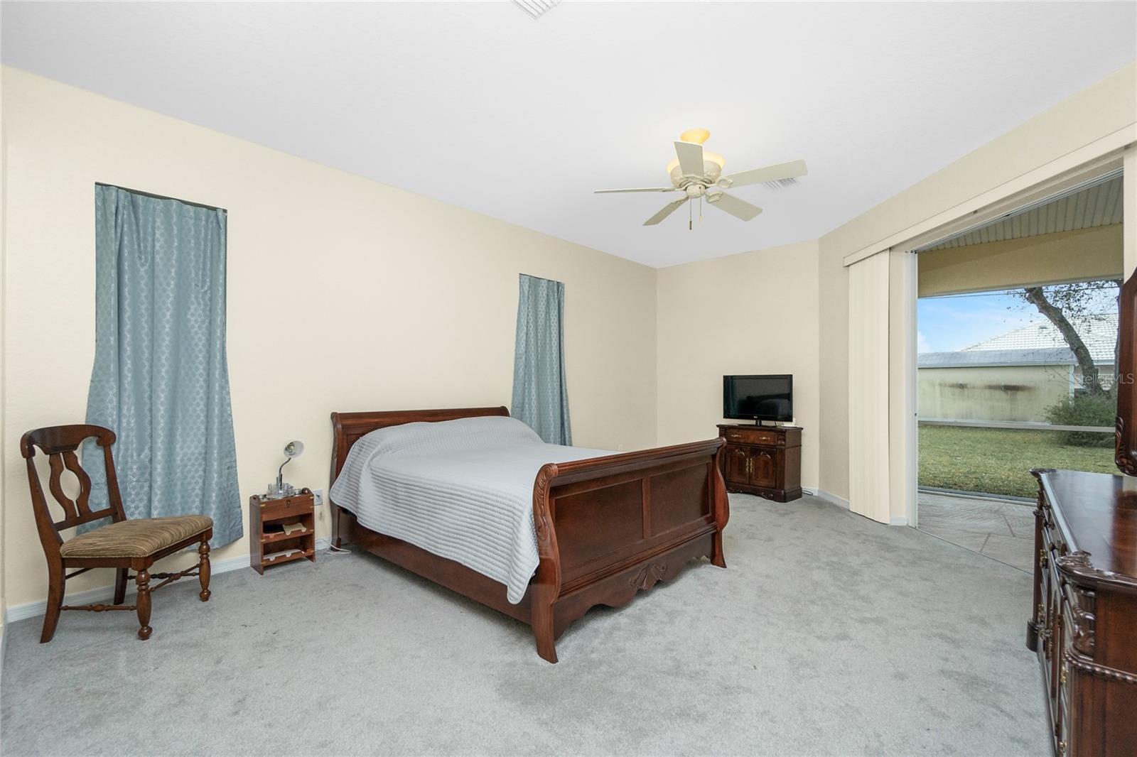 437 LOVELAND BLVD, PORT CHARLOTTE, FL, 33954