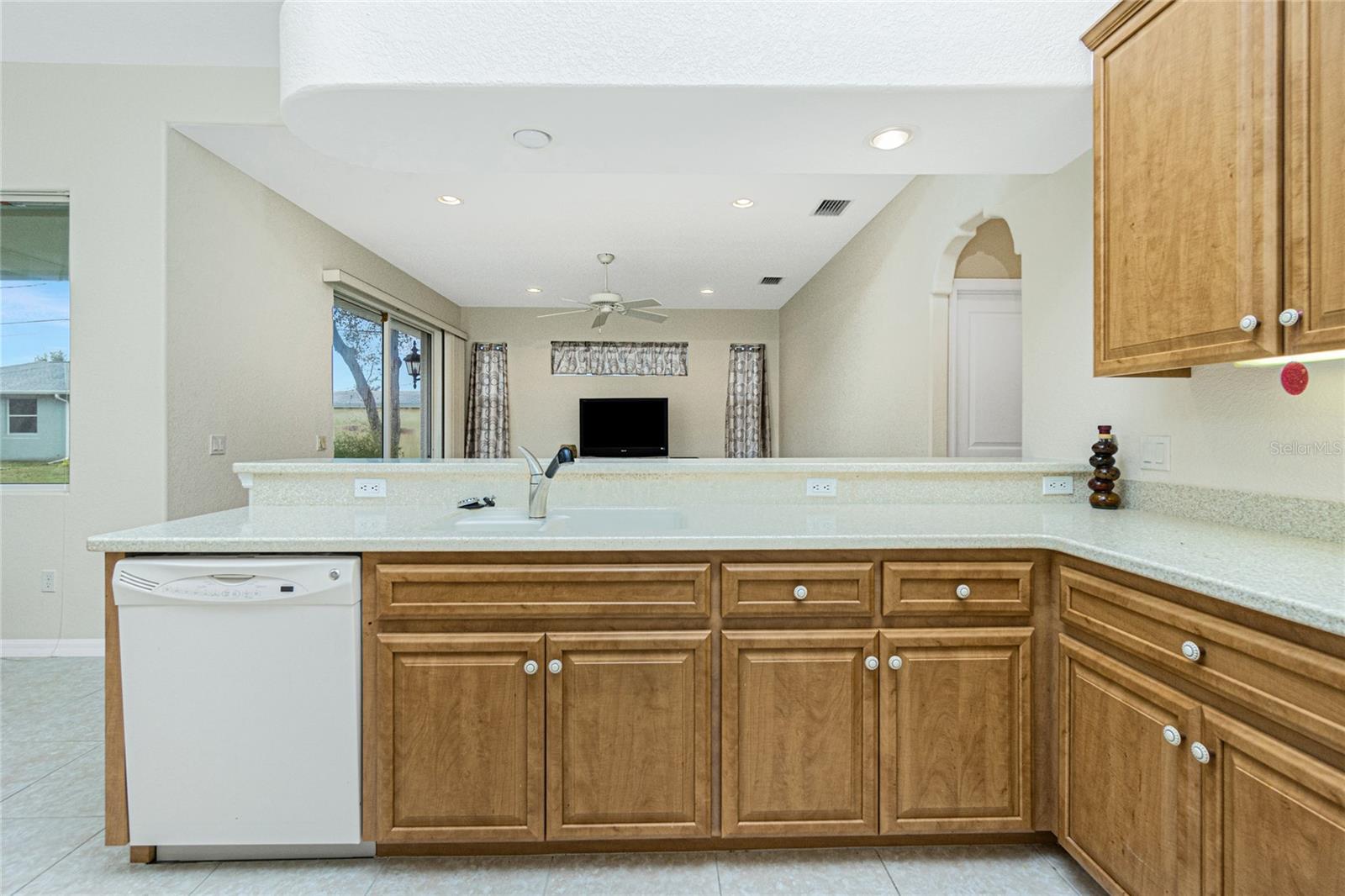437 LOVELAND BLVD, PORT CHARLOTTE, FL, 33954