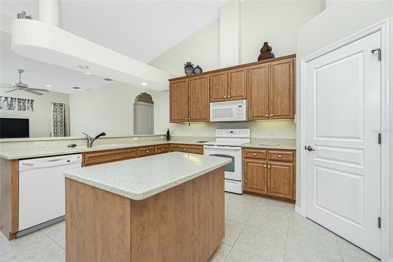 437 LOVELAND BLVD, PORT CHARLOTTE, FL, 33954
