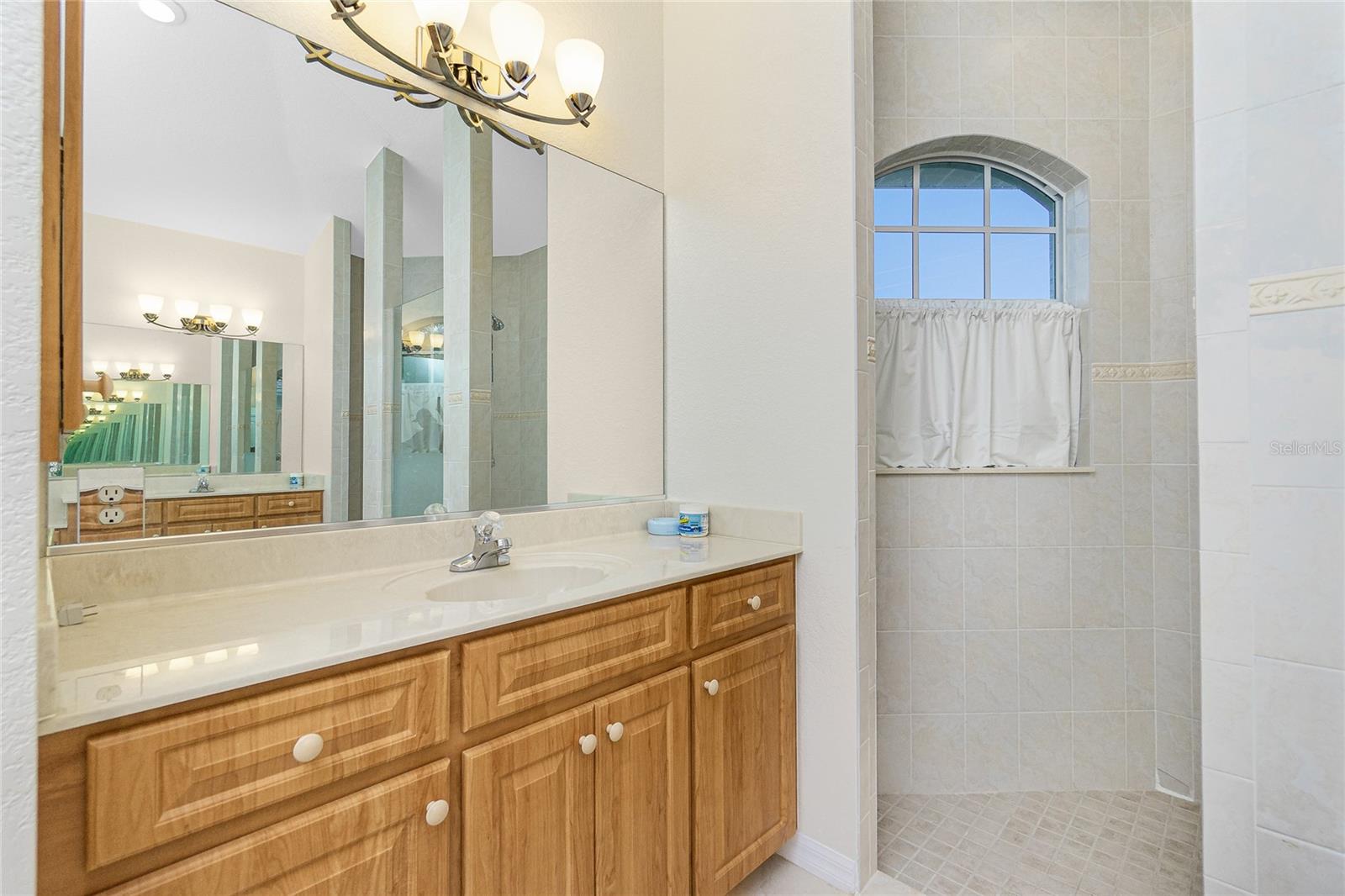 437 LOVELAND BLVD, PORT CHARLOTTE, FL, 33954