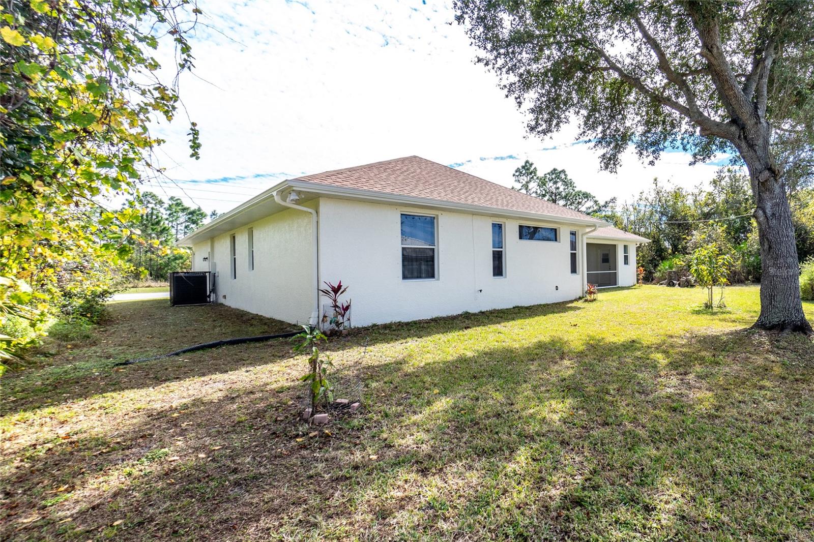 437 LOVELAND BLVD, PORT CHARLOTTE, FL, 33954