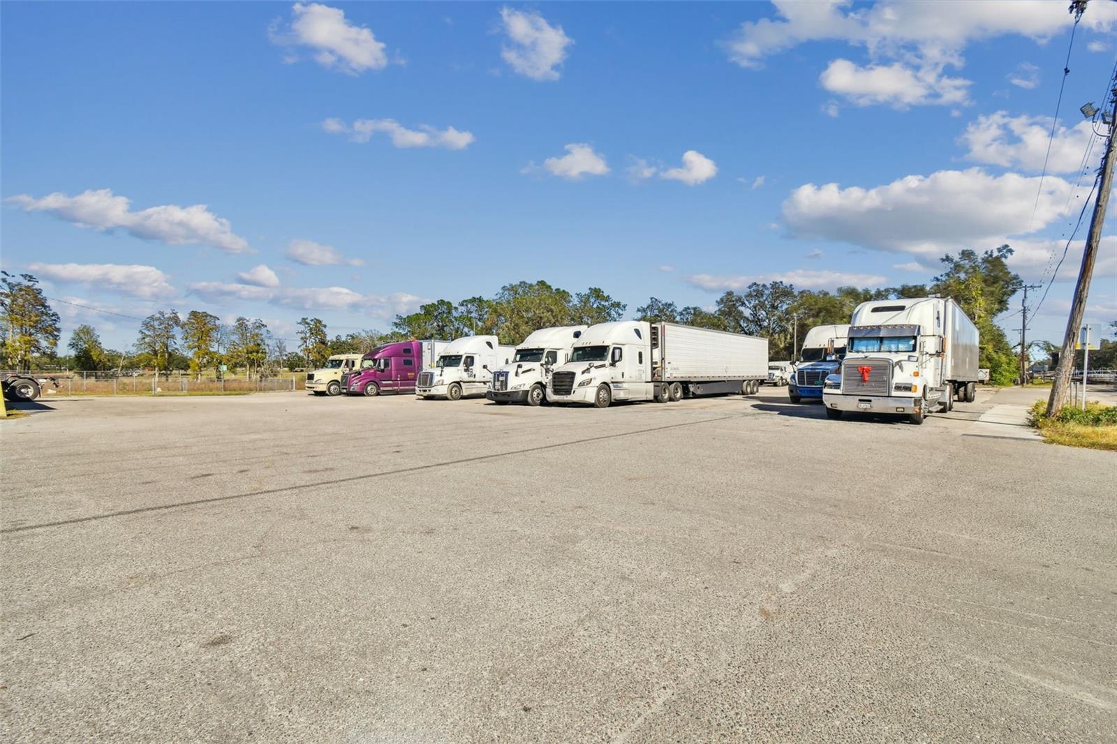 5008-5112 W 92 HWY, PLANT CITY, FL, 33566