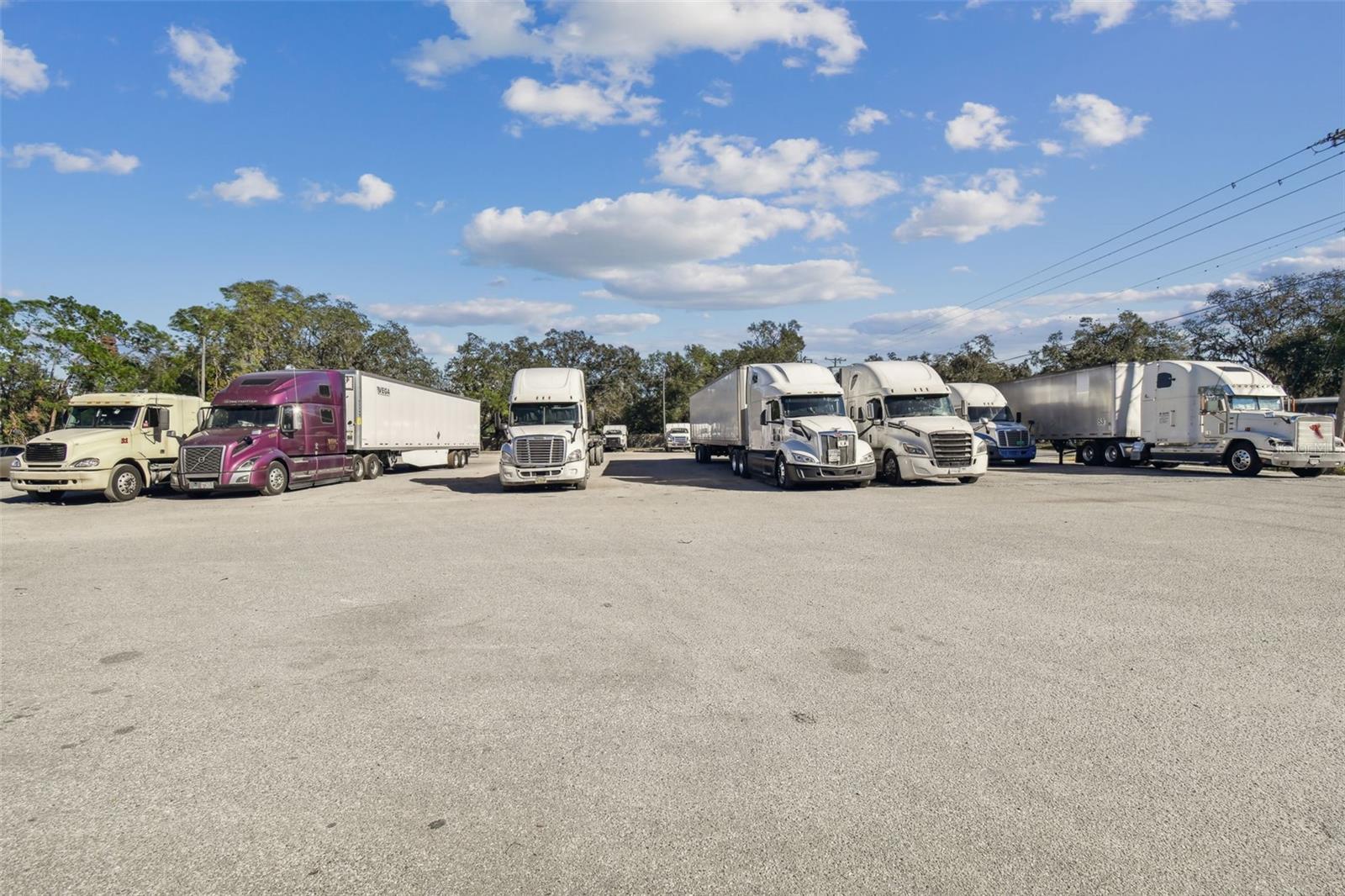 5008-5112 W 92 HWY, PLANT CITY, FL, 33566