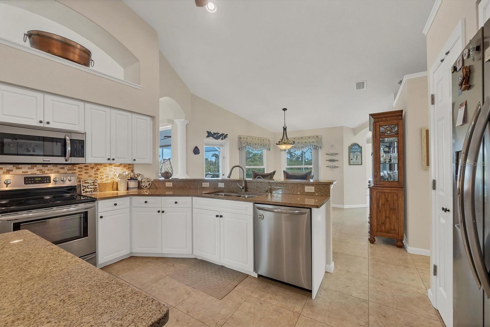 67 PINE VALLEY CT, ROTONDA WEST, FL, 33947