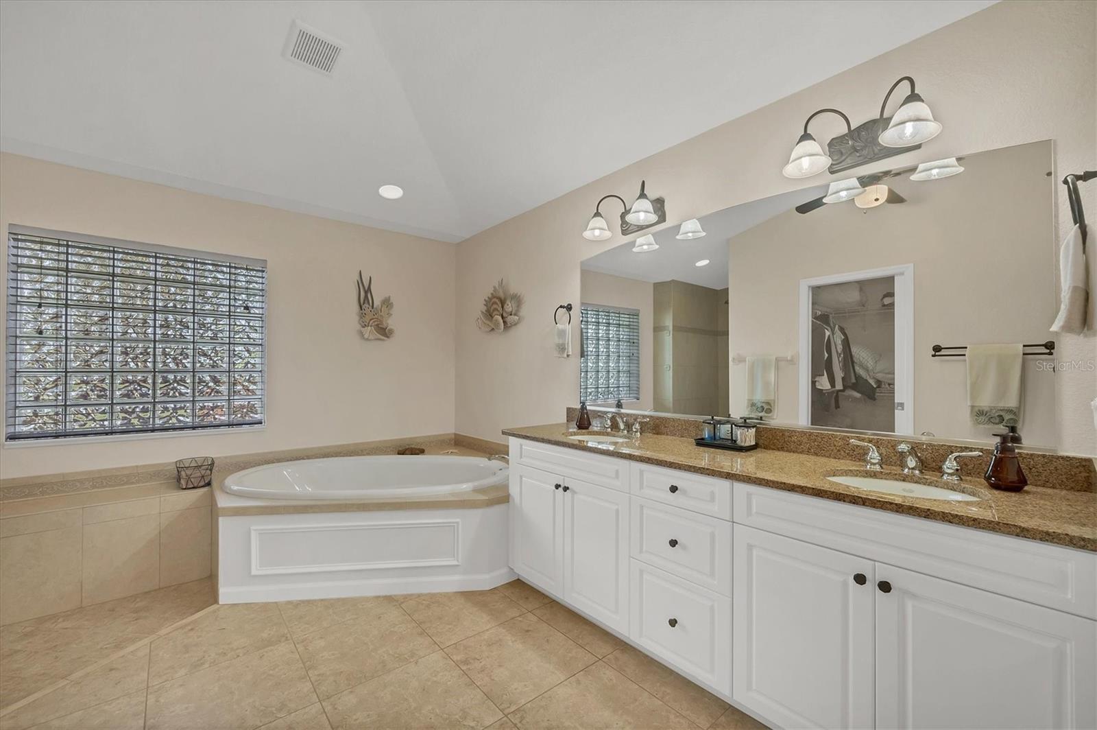 67 PINE VALLEY CT, ROTONDA WEST, FL, 33947