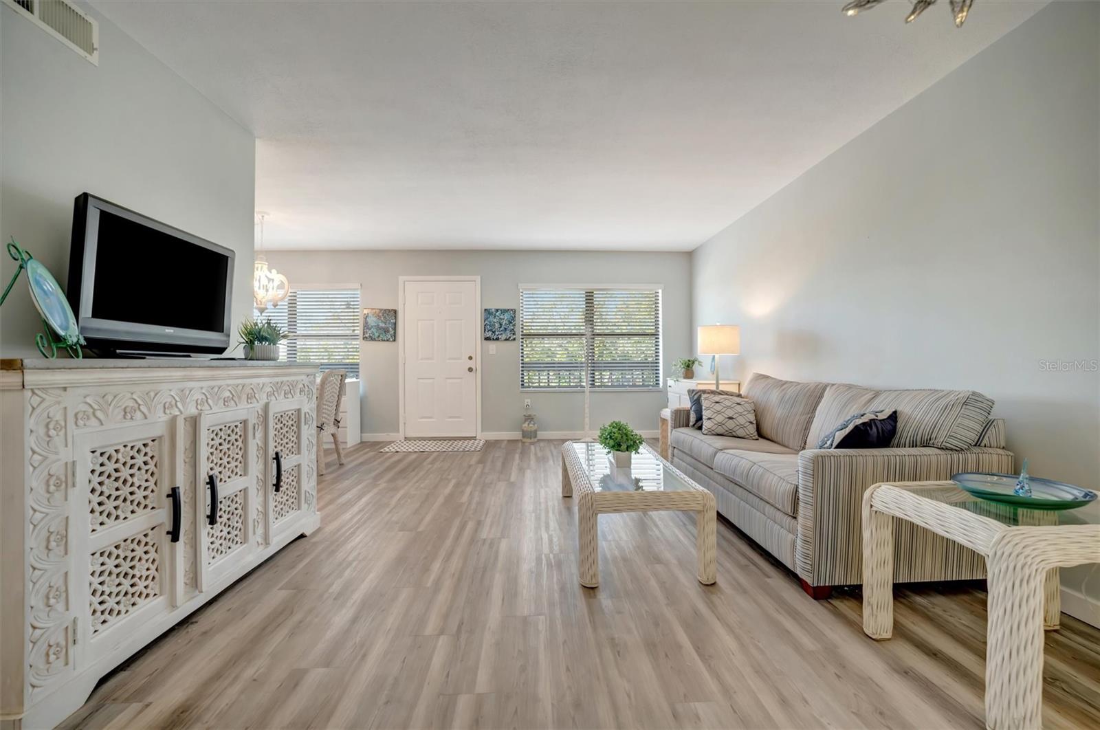 435 30TH AVE W #D309, BRADENTON, FL, 34205