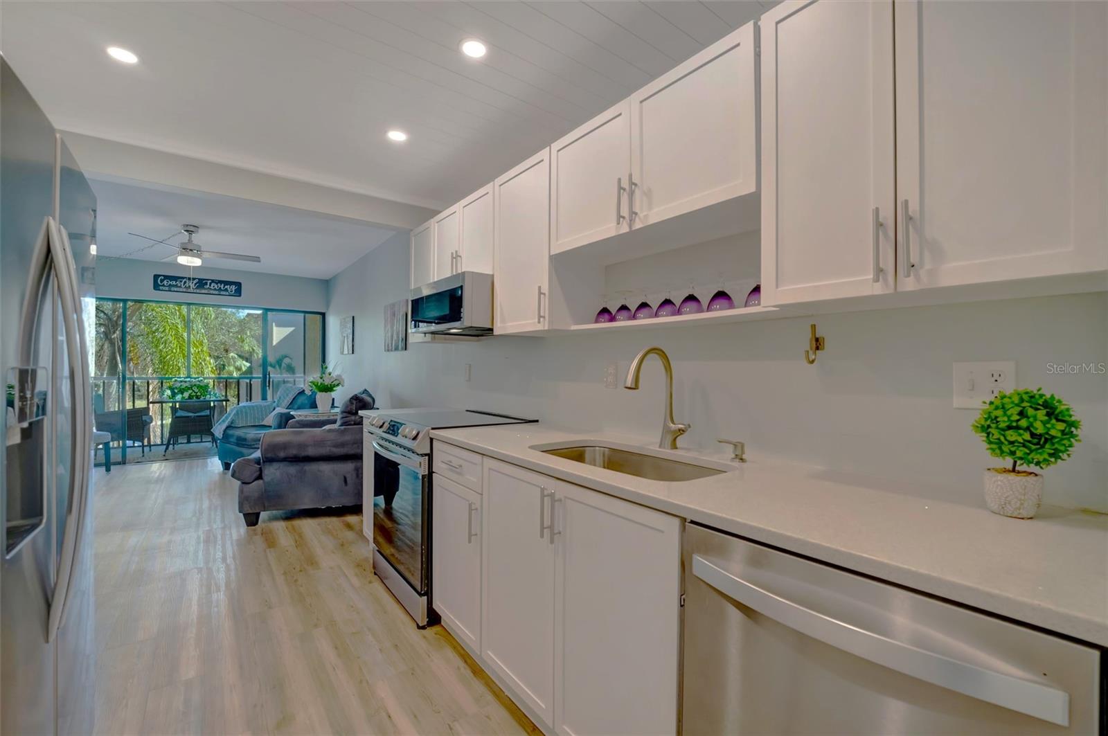 435 30TH AVE W #D309, BRADENTON, FL, 34205